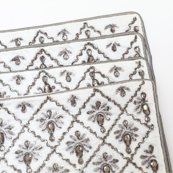 NWT Beaded Cushion Cover Holiday Embellished White Pillowcase Christmas NYE Lux - Picture 6 of 7